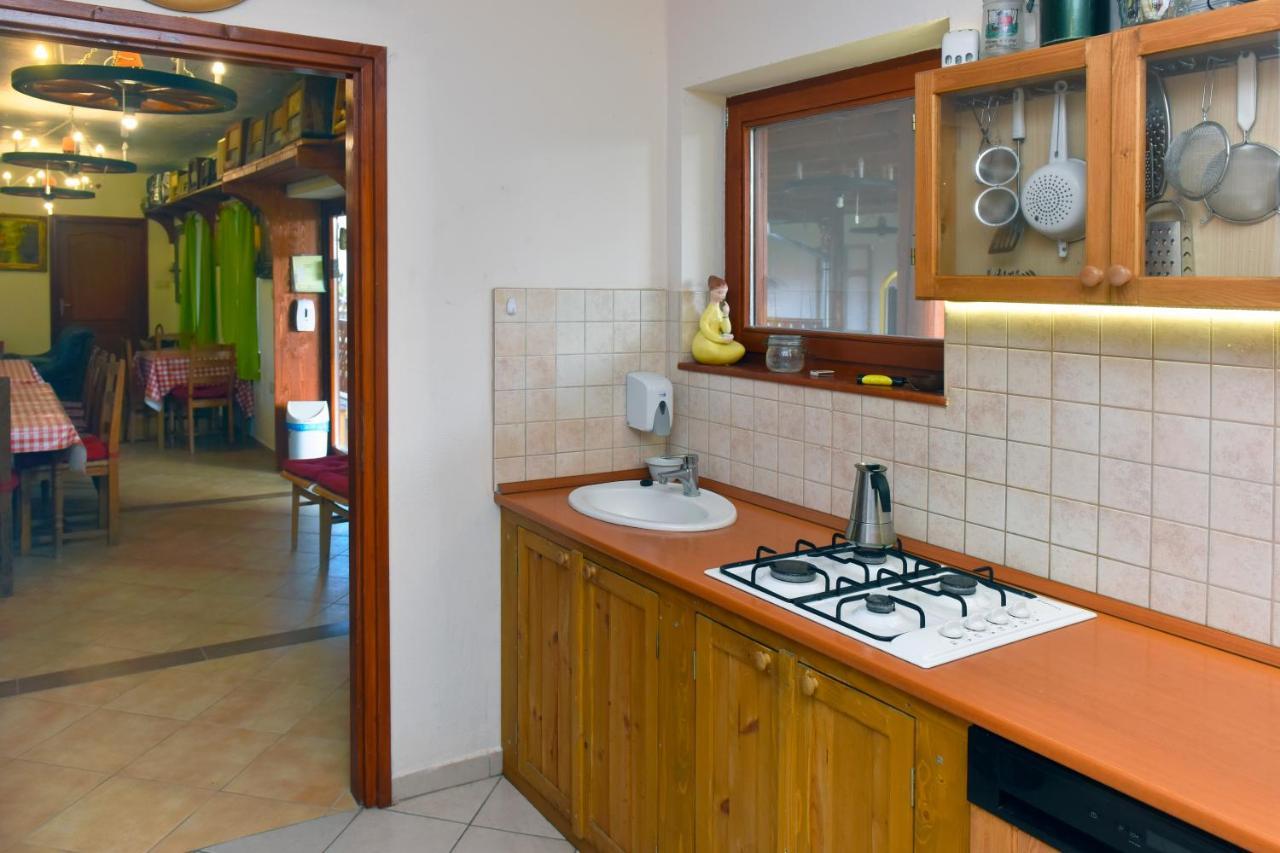 Nyakiglab Villa Szegi Buitenkant foto